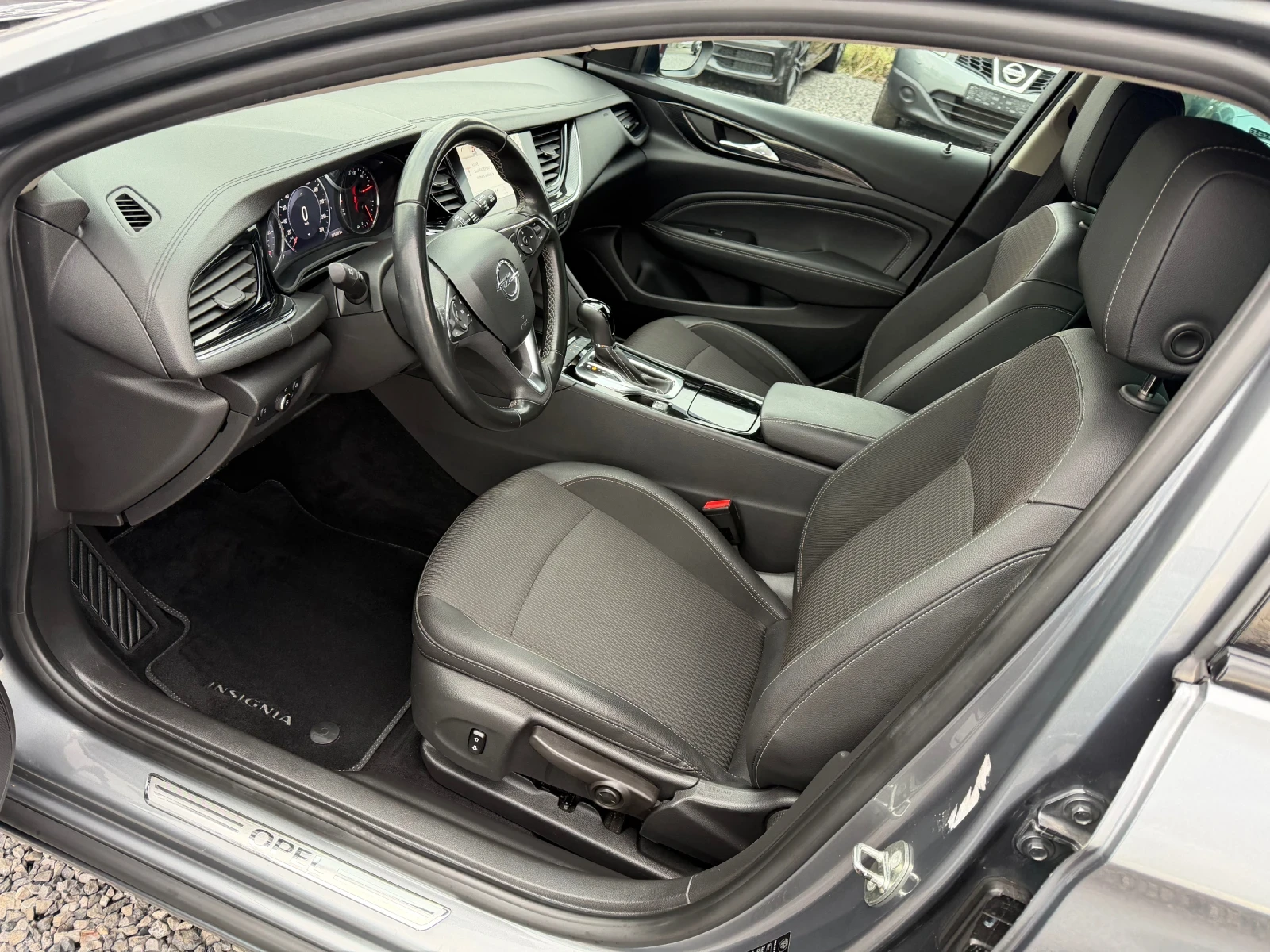 Opel Insignia 2.0CDTI, Exclusive, Обслужен, Intel. Lux led light - изображение 9