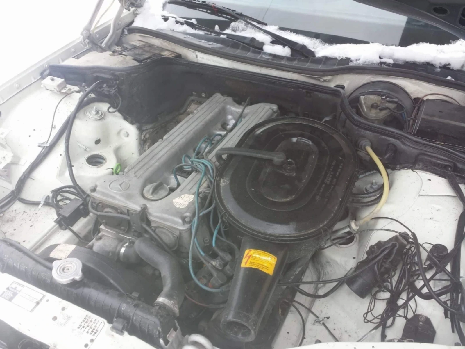 Mercedes-Benz 126 2.8se, снимка 11 - Автомобили и джипове - 53818887