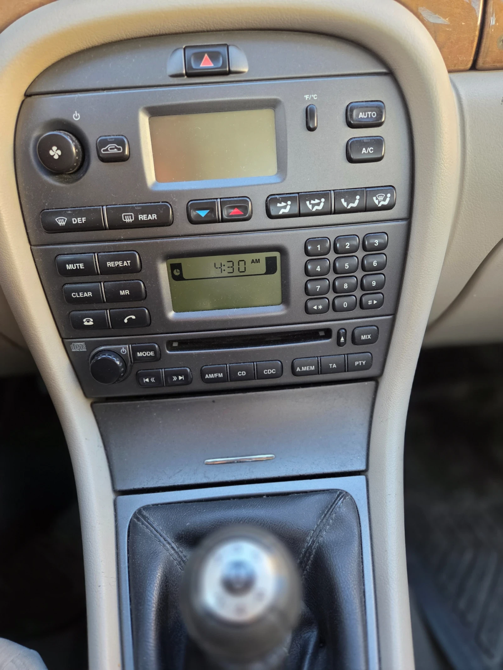 Jaguar X-type 2.5 V6 LPG 4x4, снимка 8 - Автомобили и джипове - 53967819