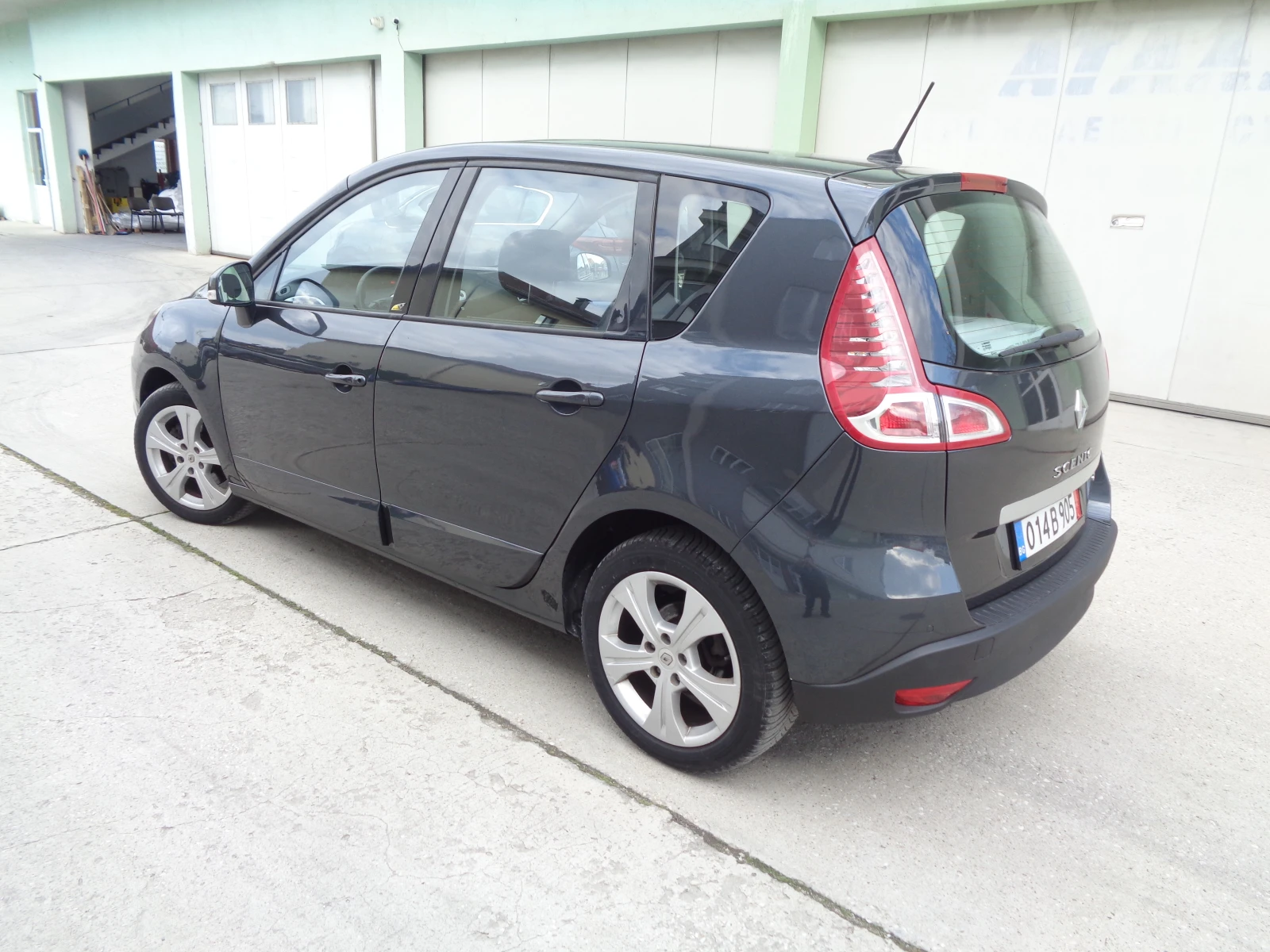 Renault Scenic 1.5dCI-110-NAVI-KAMERA-BARTER-LIZING, снимка 3 - Автомобили и джипове - 53977069