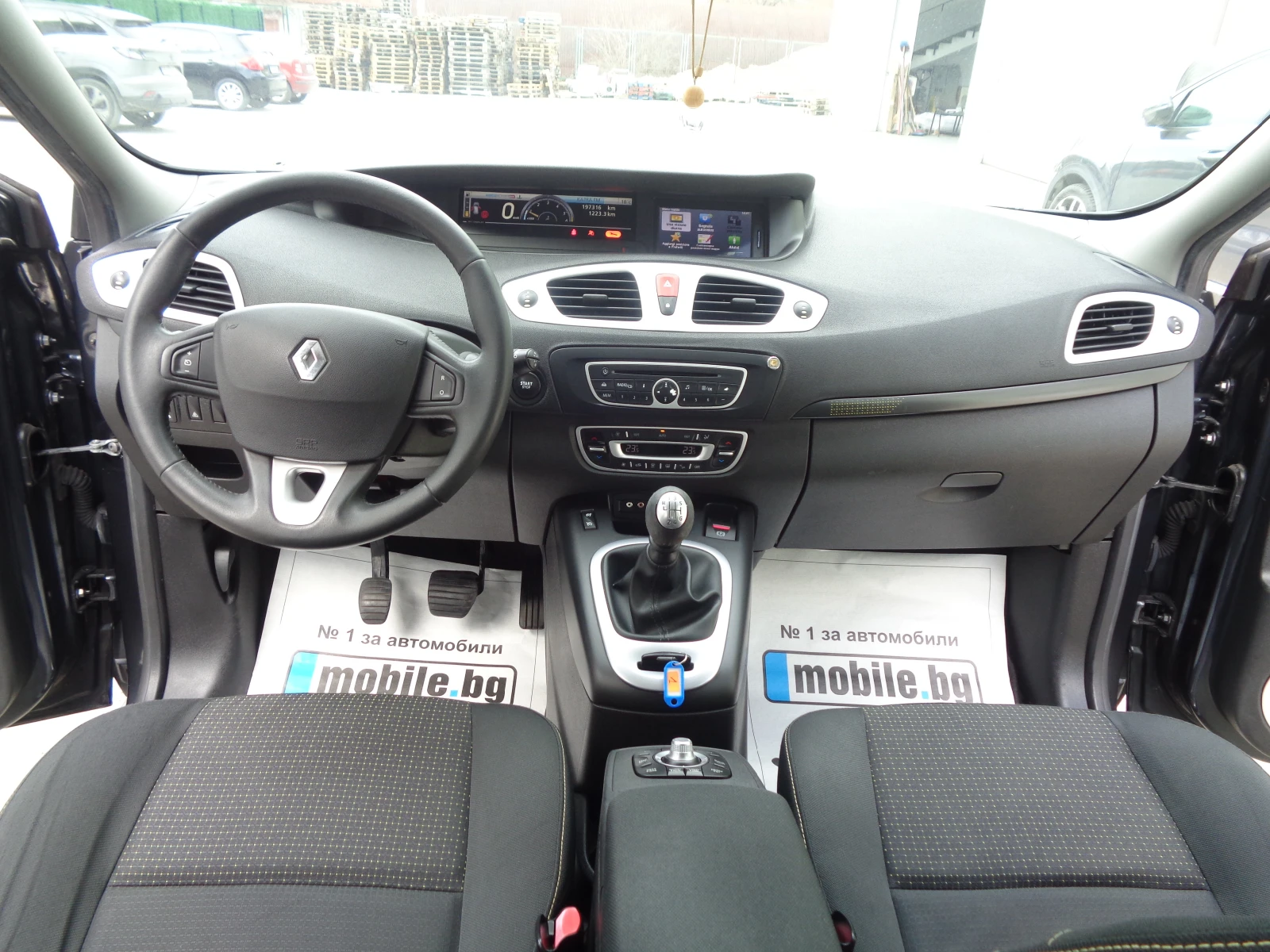 Renault Scenic 1.5dCI-110-NAVI-KAMERA-BARTER-LIZING, снимка 13 - Автомобили и джипове - 53977069