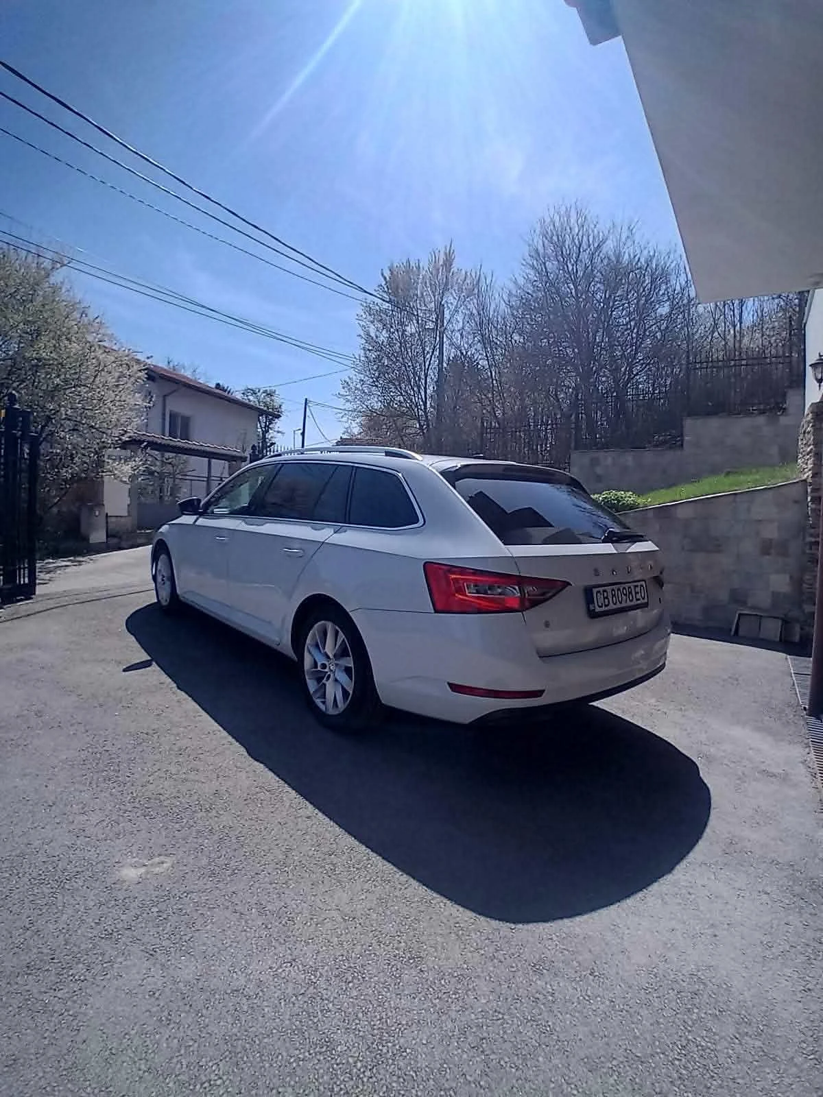 Skoda Superb 2.0 TDI * LED* АВТОМАТИК* NAVI* APP* МОДЕЛ 2020Г.*, снимка 4 - Автомобили и джипове - 54239606