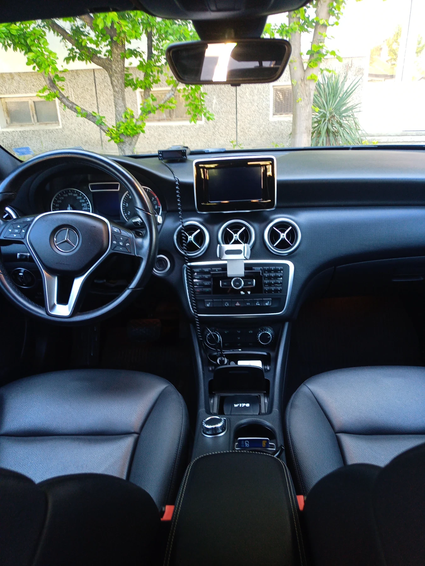 Mercedes-Benz A 250 4 matic , снимка 9 - Автомобили и джипове - 54490418