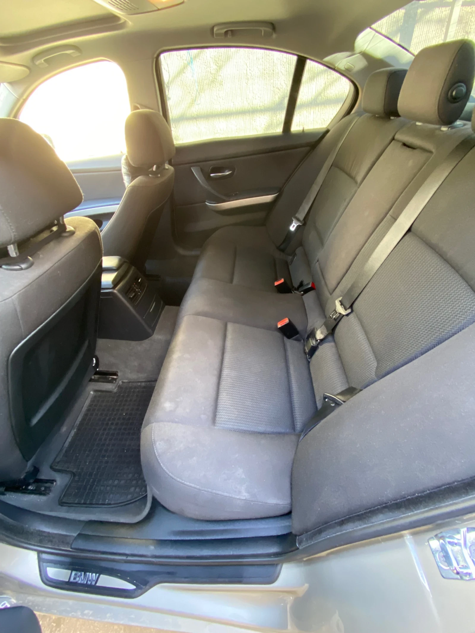 BMW 318 318d, снимка 9 - Автомобили и джипове - 54496524
