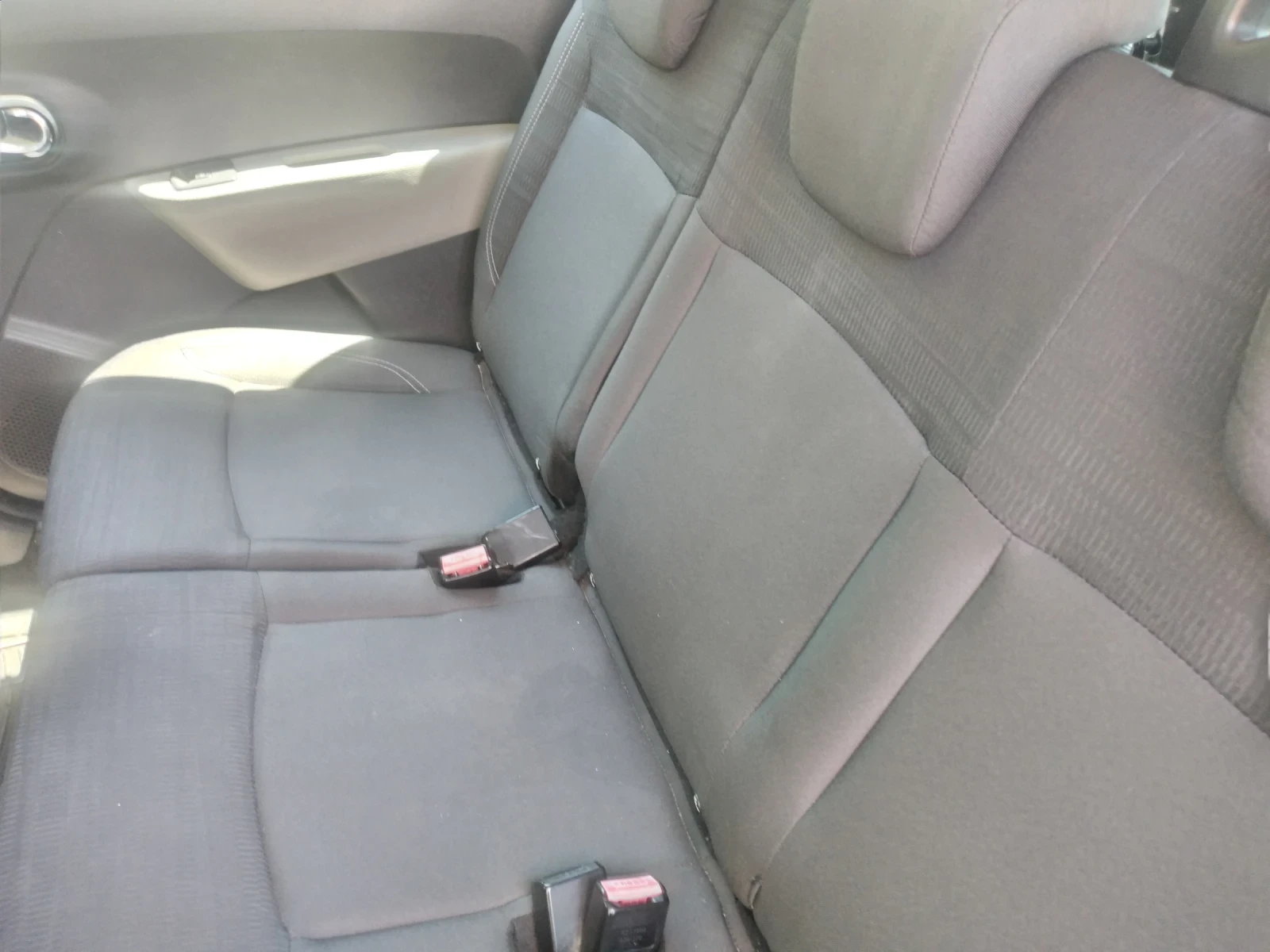 Dacia Lodgy, снимка 3 - Автомобили и джипове - 54838571