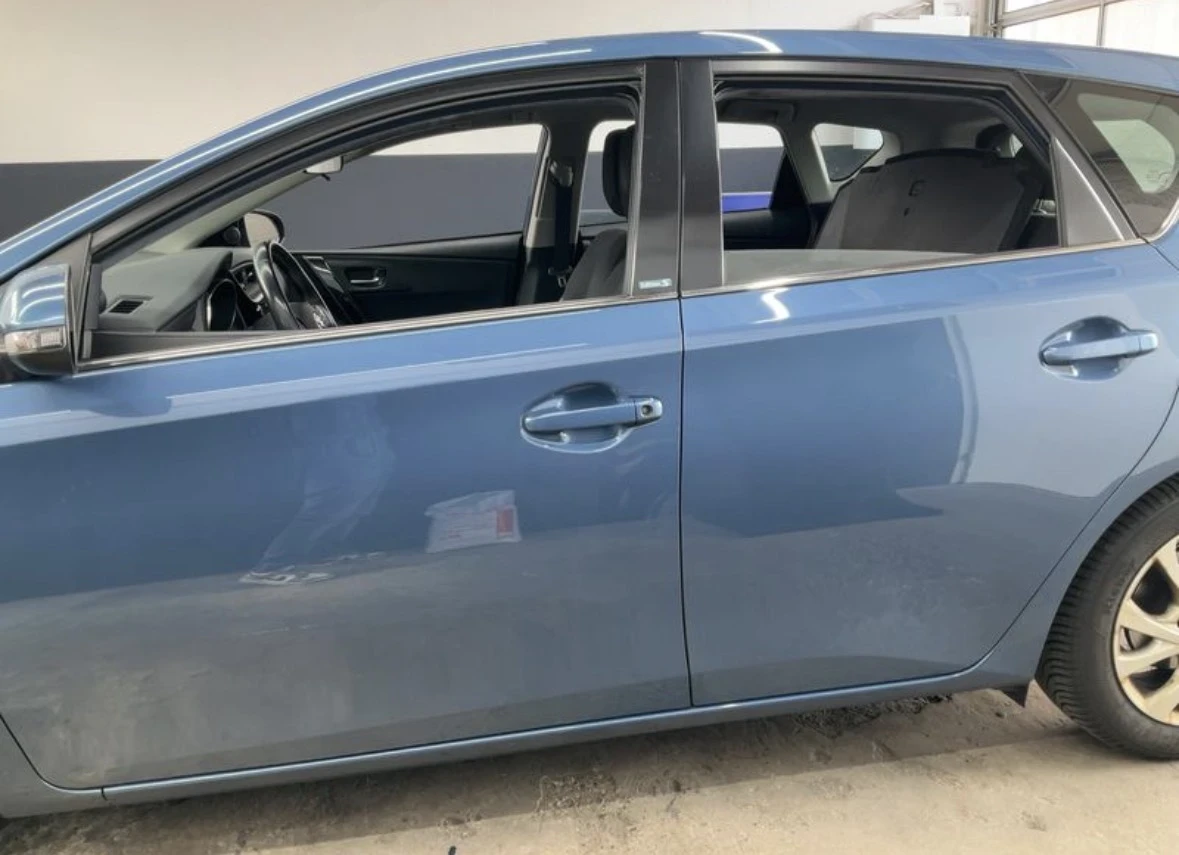 Toyota Auris, снимка 7 - Автомобили и джипове - 54899903