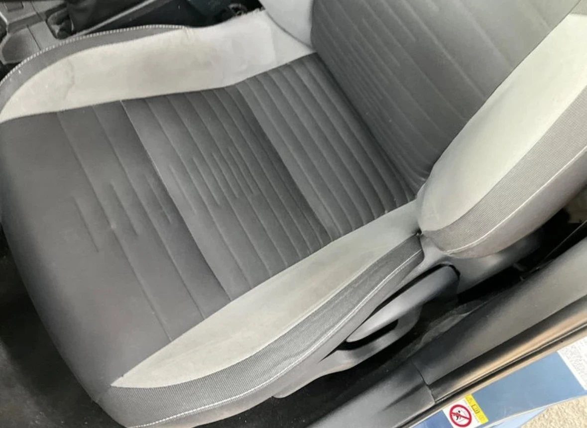 Toyota Auris, снимка 11 - Автомобили и джипове - 54899903