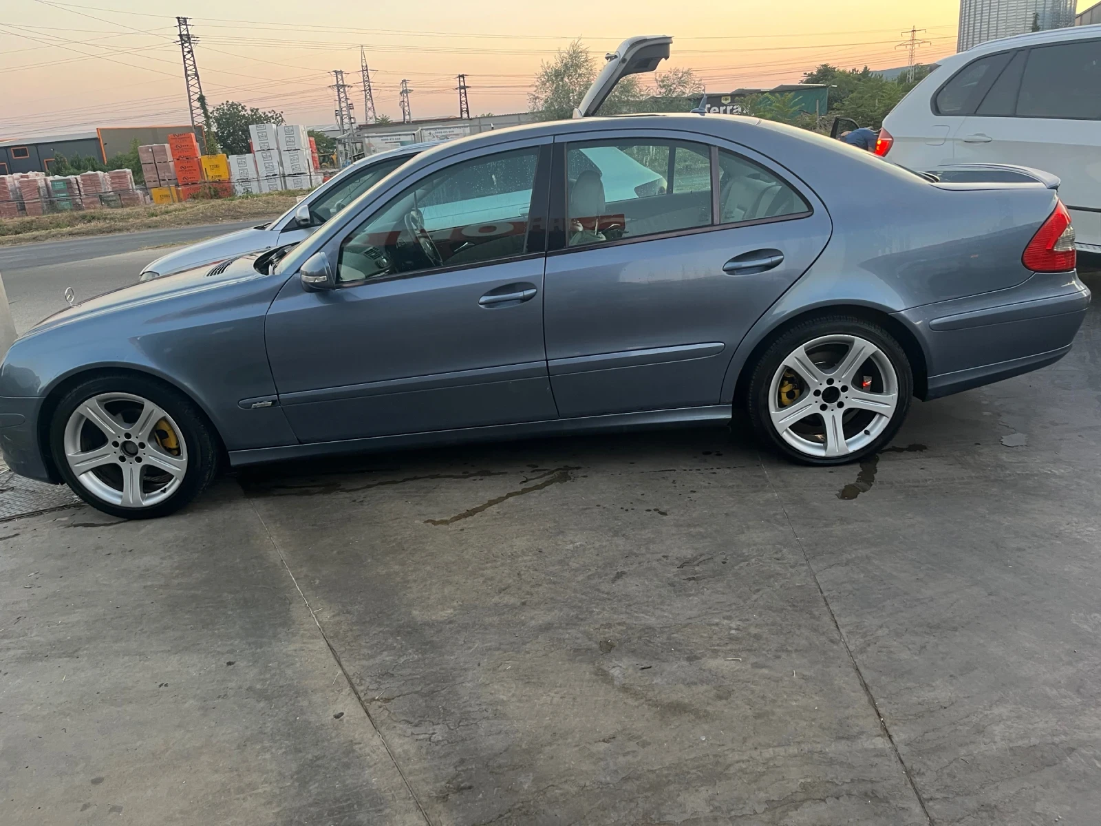 Mercedes-Benz E 280, снимка 2 - Автомобили и джипове - 55629733