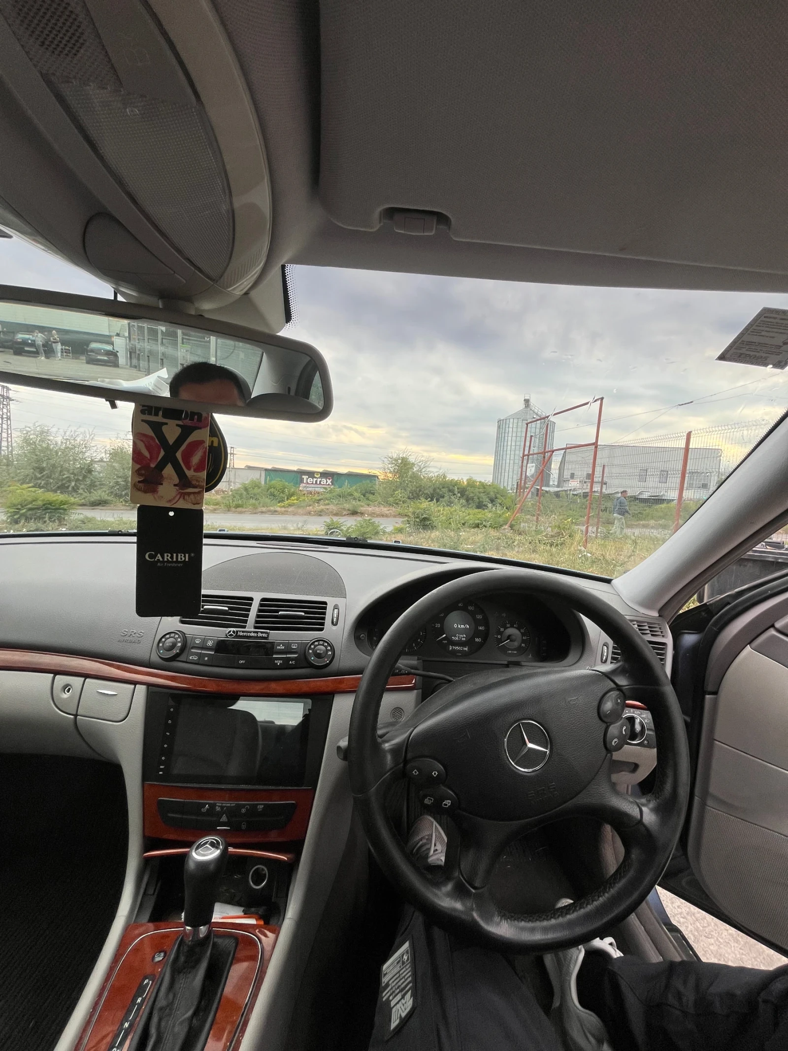 Mercedes-Benz E 280, снимка 4 - Автомобили и джипове - 55629733