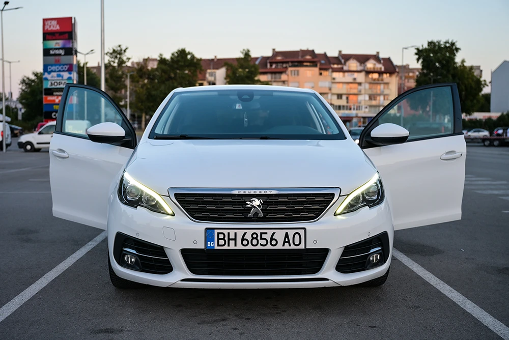 Peugeot 308 Изключително запазен, снимка 9 - Автомобили и джипове - 55748111
