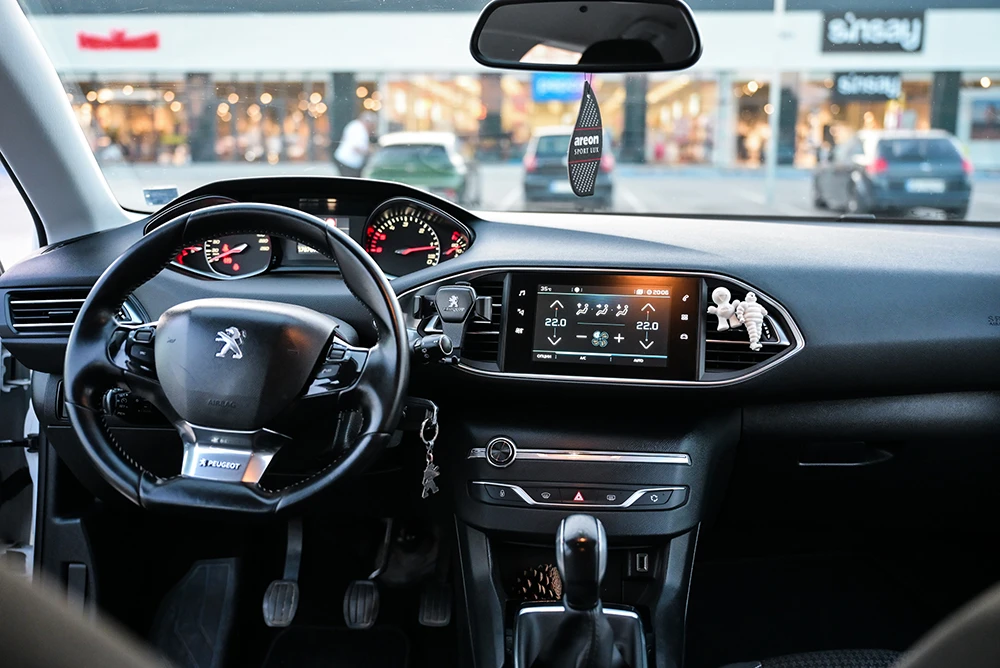 Peugeot 308 Изключително запазен, снимка 7 - Автомобили и джипове - 55748111