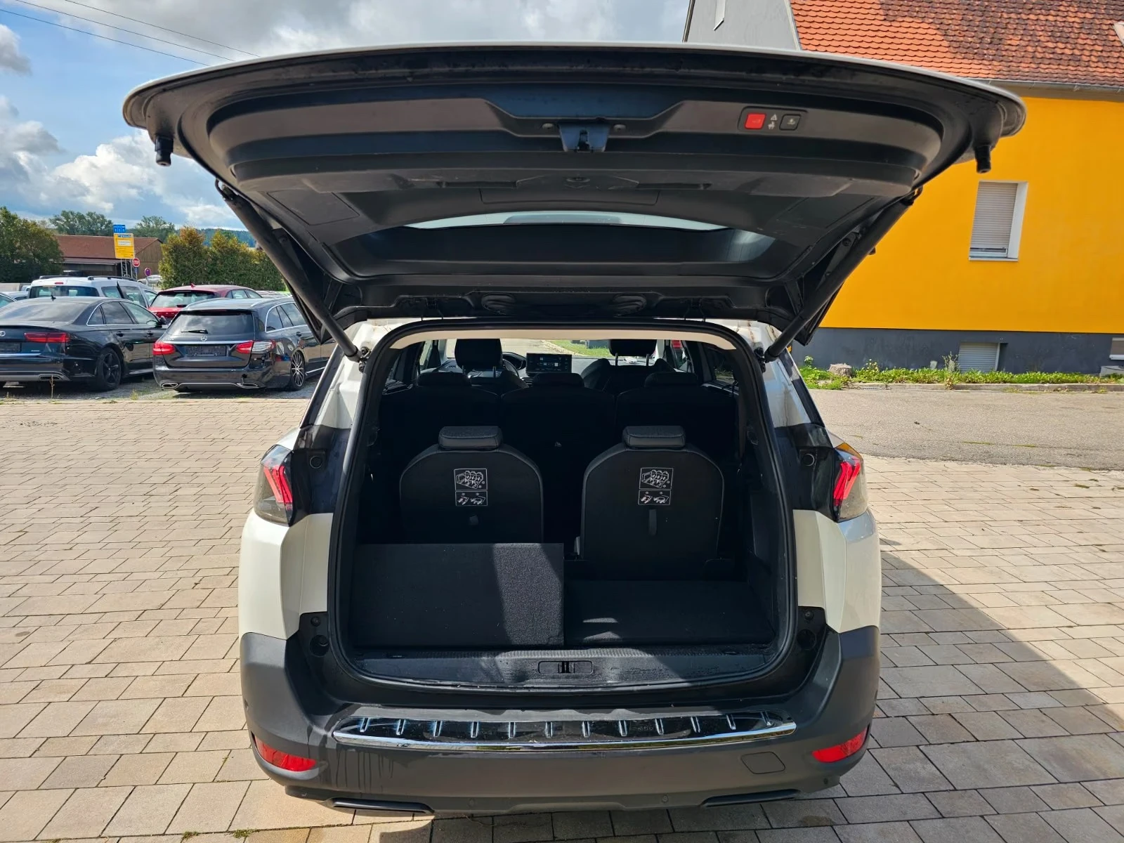 Peugeot 5008 Allure Pack, снимка 17 - Автомобили и джипове - 55977226