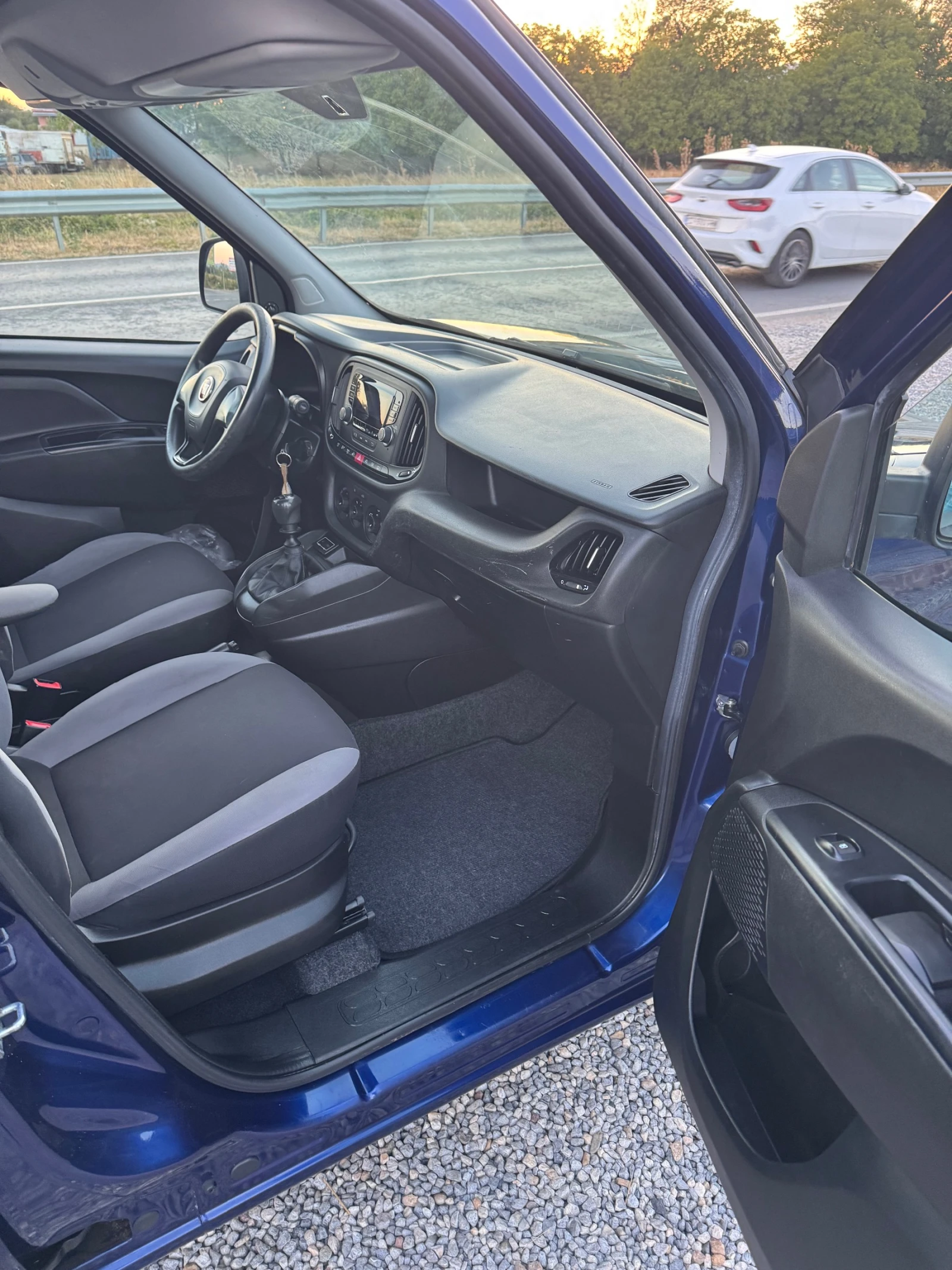 Fiat Doblo 1.6JTD* 120кс* Multijet* Клима* Евро6* 127 км* Ори, снимка 13 - Автомобили и джипове - 56134934