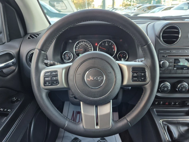 Jeep Compass 2.2CRDI-LIMITED-СУПЕР СЪСТОЯНИЕ, снимка 9 - Автомобили и джипове - 47851261