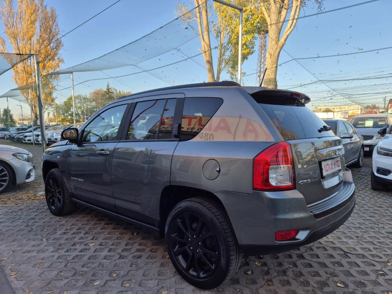 Jeep Compass 2.2CRDI-LIMITED-СУПЕР СЪСТОЯНИЕ, снимка 2 - Автомобили и джипове - 47851261