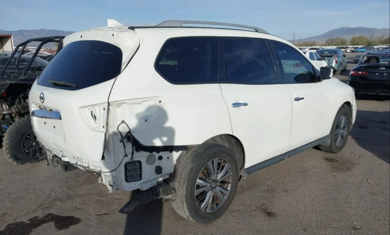 Nissan Pathfinder, снимка 5 - Автомобили и джипове - 48633792