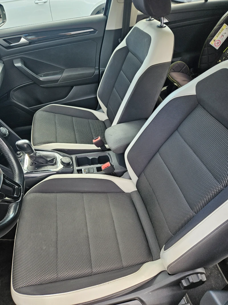 VW T-Roc Digital cockpit 4x4 DSG, снимка 12 - Автомобили и джипове - 52650297