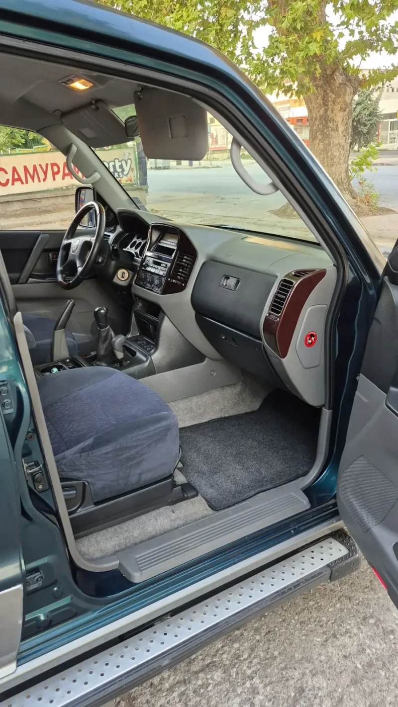 Mitsubishi Pajero ЛЕБЕТКА ФЛАНЦИ ПОВДИГНАТ, снимка 10 - Автомобили и джипове - 52940145