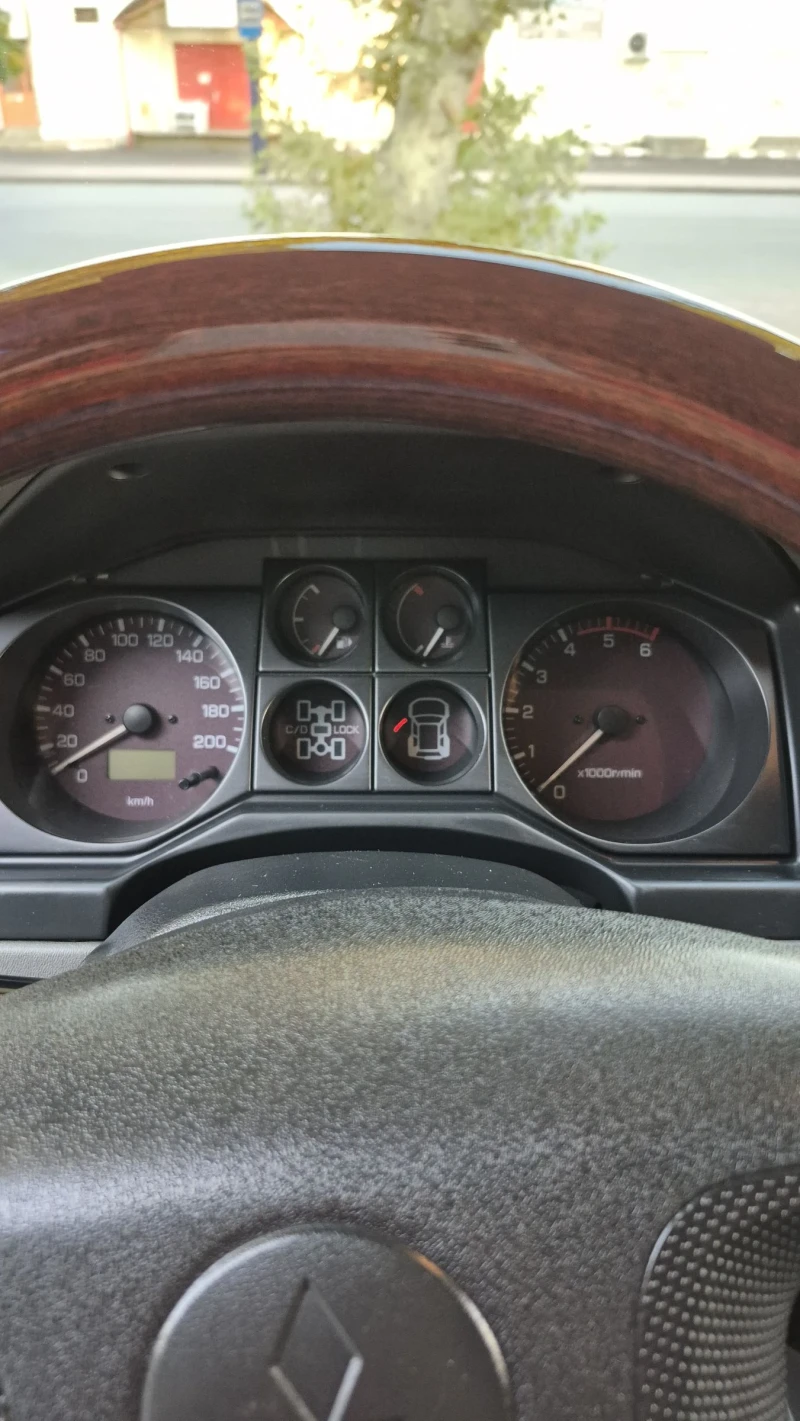 Mitsubishi Pajero ЛЕБЕТКА ФЛАНЦИ ПОВДИГНАТ, снимка 9 - Автомобили и джипове - 52940145