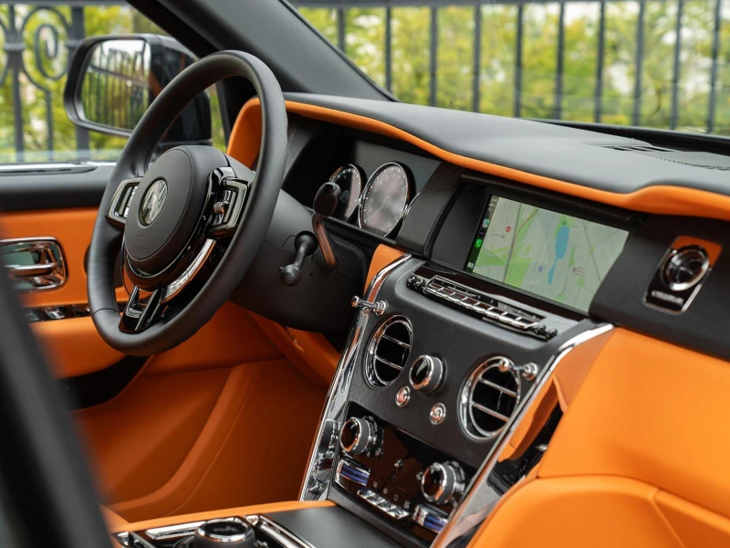 Rolls-Royce Cullinan 6.7 V12/ BESPOKE/ STARLIGHT/ NIGHT VISION/ HEAD UP, снимка 9 - Автомобили и джипове - 51594970