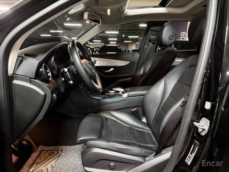 Mercedes-Benz GLC 220, снимка 10 - Автомобили и джипове - 52900131