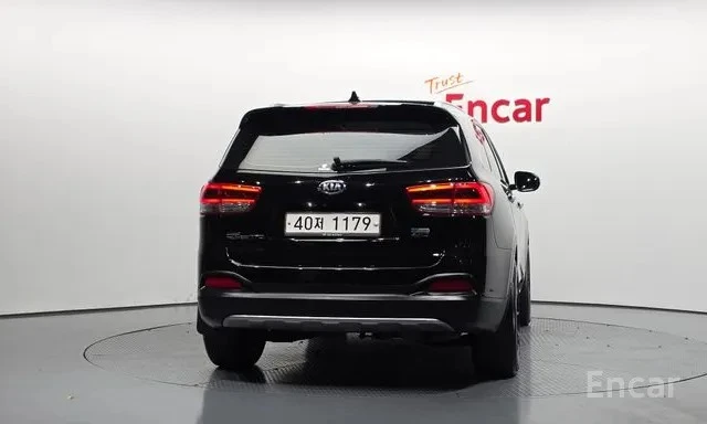 Kia Sorento * 360 КАМЕРА * JBL AUDIO * ОБДУХВАНЕ * ПАНОРАМА * , снимка 4 - Автомобили и джипове - 55474389