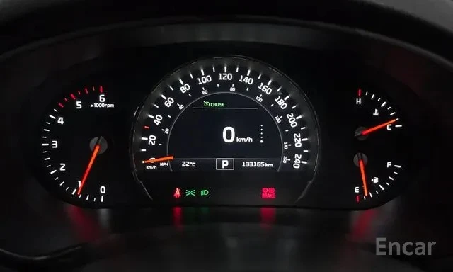 Kia Sorento * 360 КАМЕРА * JBL AUDIO * ОБДУХВАНЕ * ПАНОРАМА * , снимка 10 - Автомобили и джипове - 55474389
