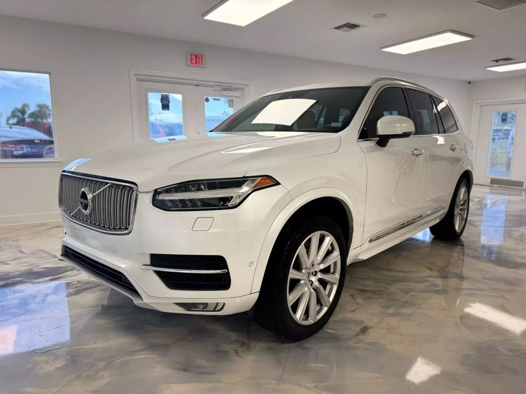 Volvo Xc90 T6 INSCRIPTION/7 МЕСТНА/ПАНО/BOWERS/ОБДУХ/ДИСТРОНИ - изображение 3