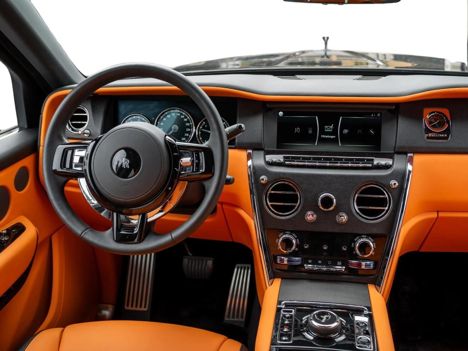 Rolls-Royce Cullinan 6.7 V12/ BESPOKE/ STARLIGHT/ NIGHT VISION/ HEAD UP - изображение 7