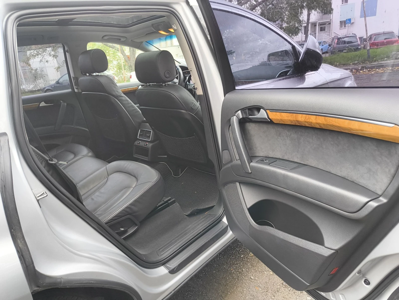 Audi Q7  2014г.ФЕЙС На пружини панорама камера , снимка 10 - Автомобили и джипове - 53726973