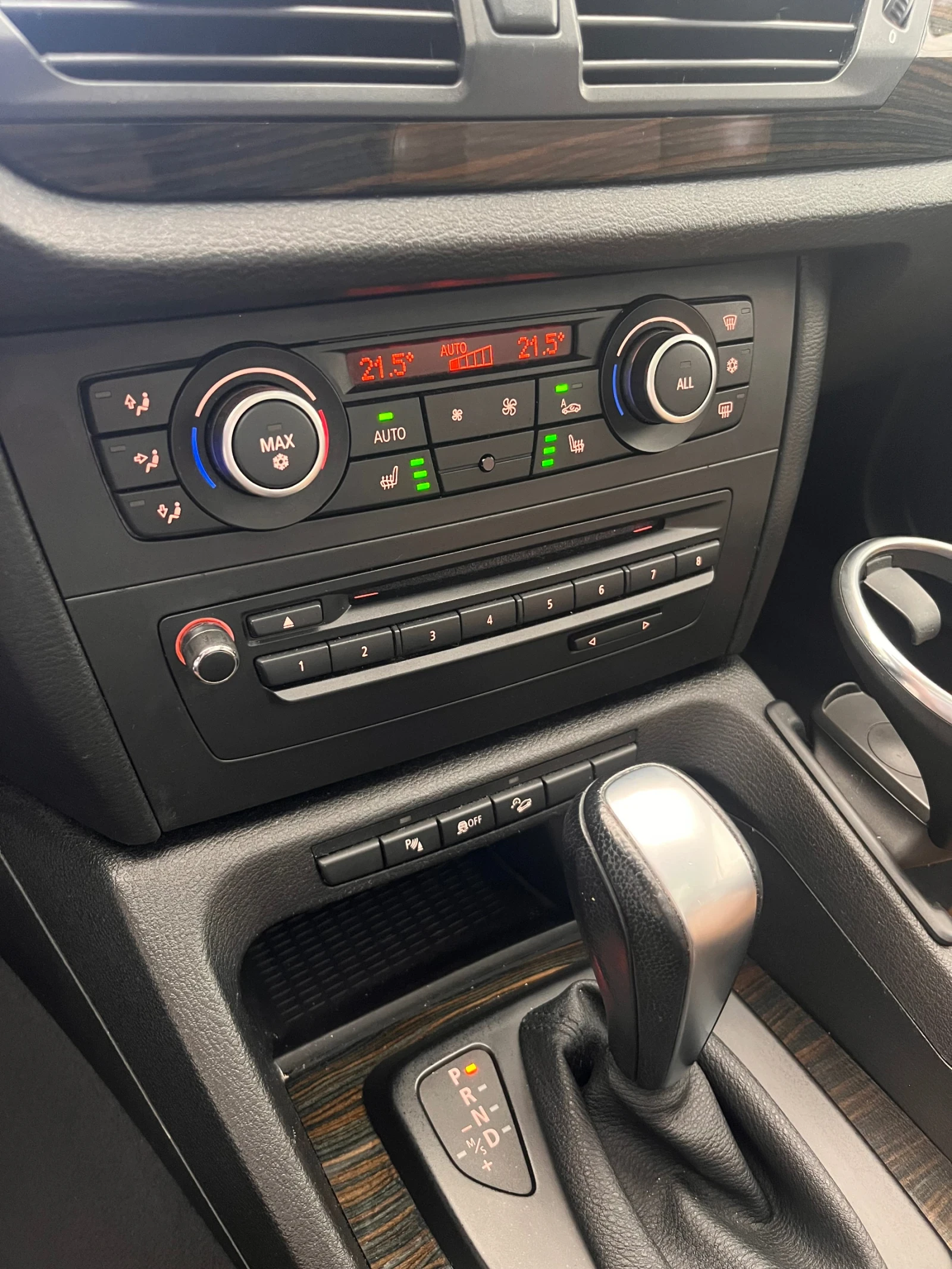 BMW X1 18xDrive, снимка 15 - Автомобили и джипове - 53850856