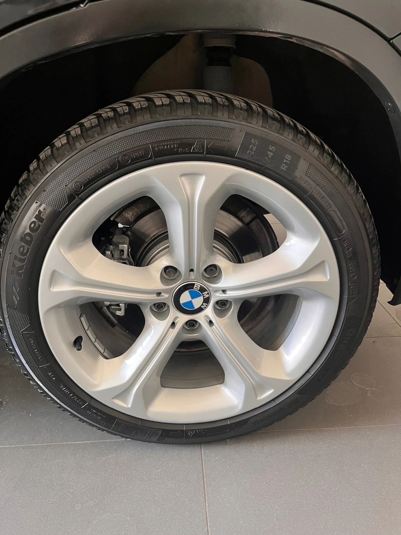 BMW X1 18xDrive, снимка 9 - Автомобили и джипове - 53850856