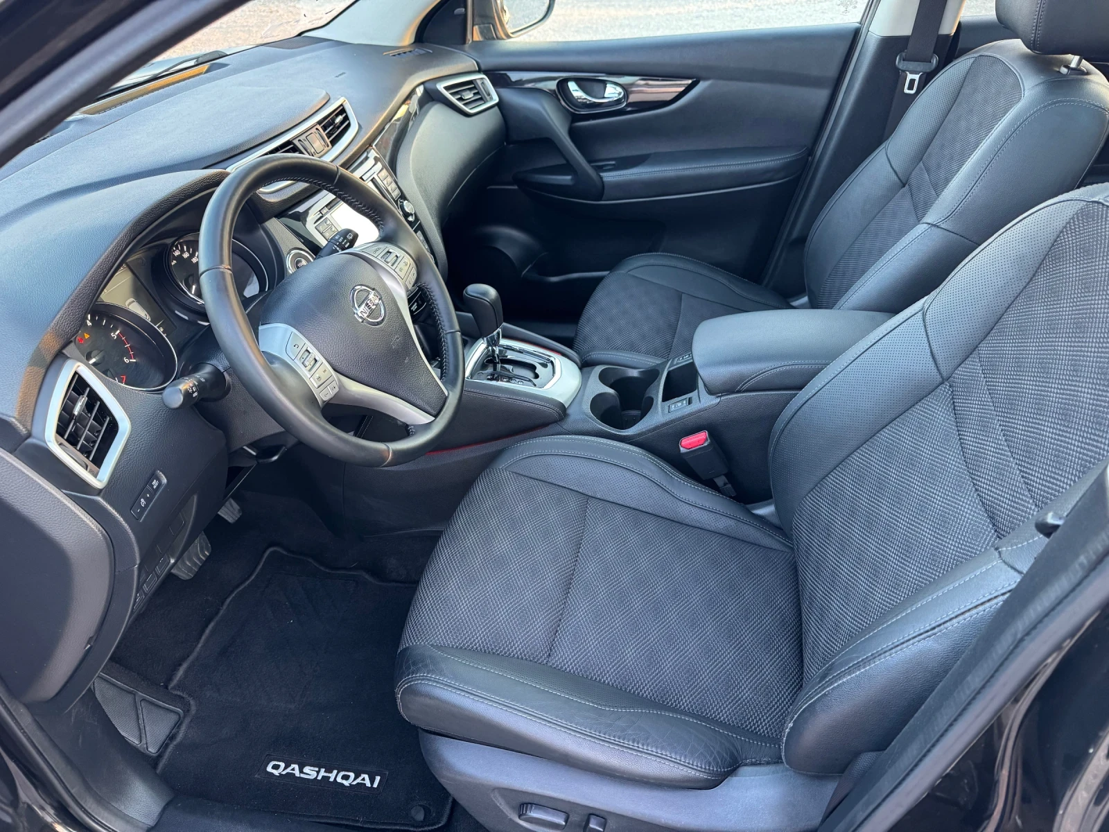 Nissan Qashqai 1.6-DCI  -Автоматик - 131 кс , снимка 9 - Автомобили и джипове - 53977466