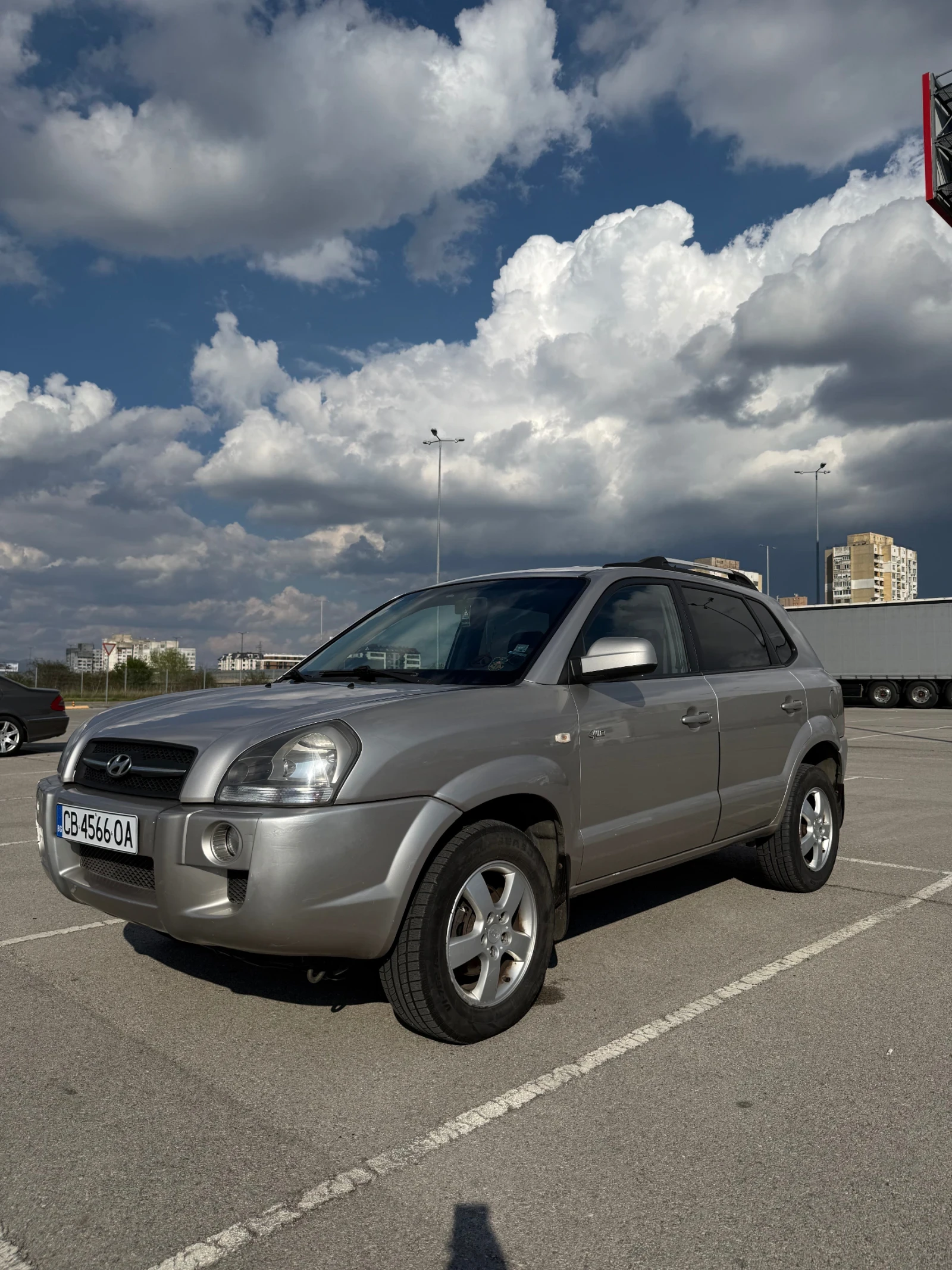 Hyundai Tucson 4x4, снимка 2 - Автомобили и джипове - 54240821