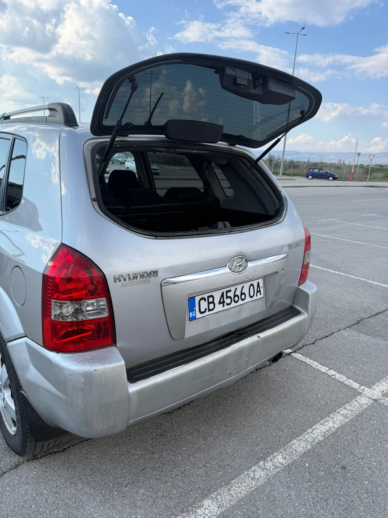 Hyundai Tucson 4x4, снимка 8 - Автомобили и джипове - 54240821