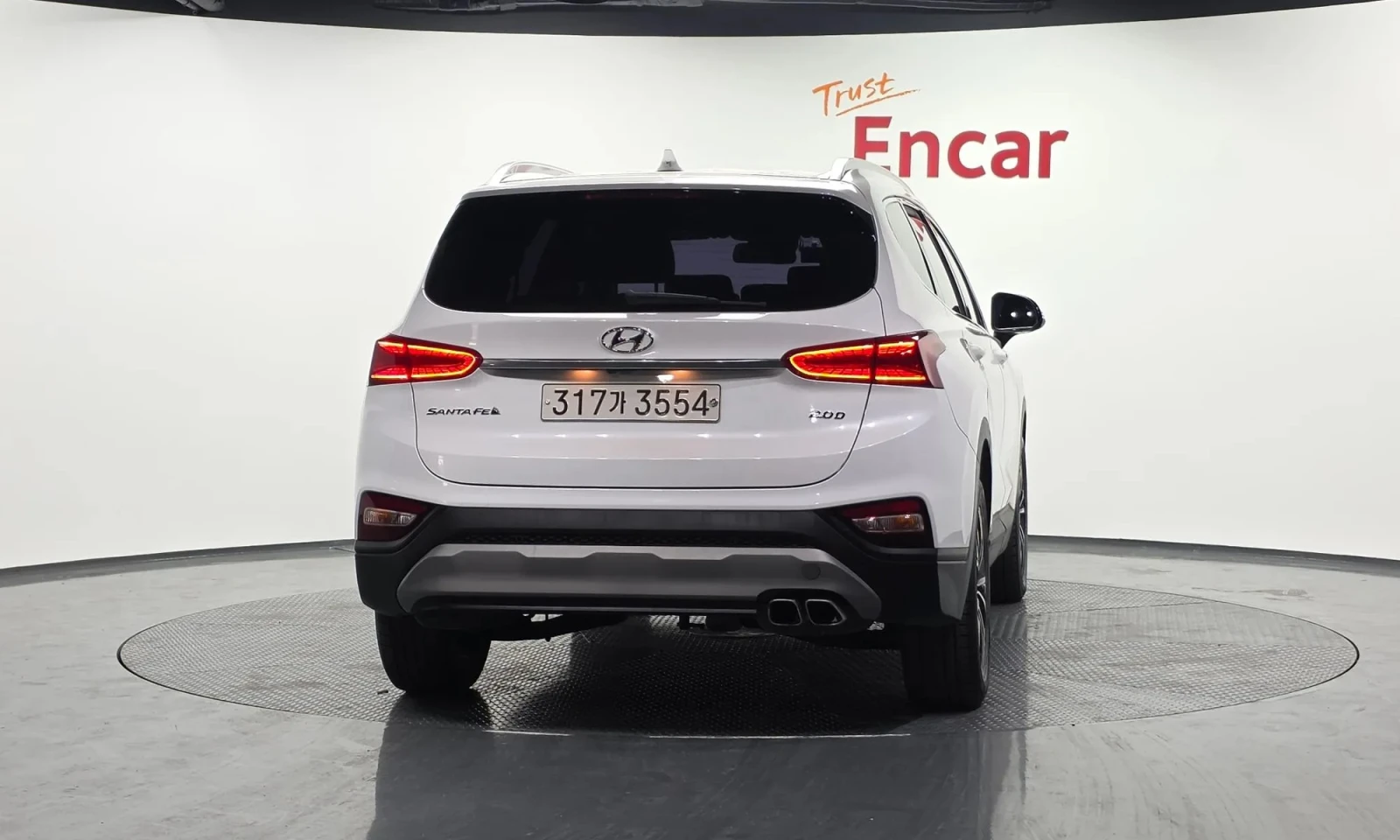 Hyundai Santa fe Diesel 2.0 2Wd Premium, снимка 4 - Автомобили и джипове - 54414561