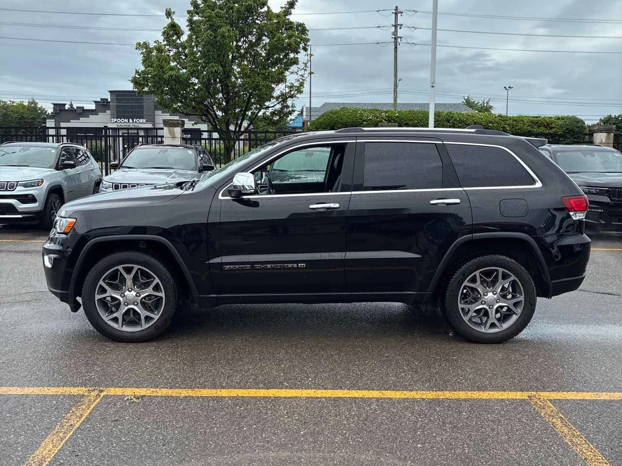 Jeep Grand cherokee LIMITED/CARFAX/Кожа/Подгрев/ФИНАНСИРАНЕ, снимка 2 - Автомобили и джипове - 55013472