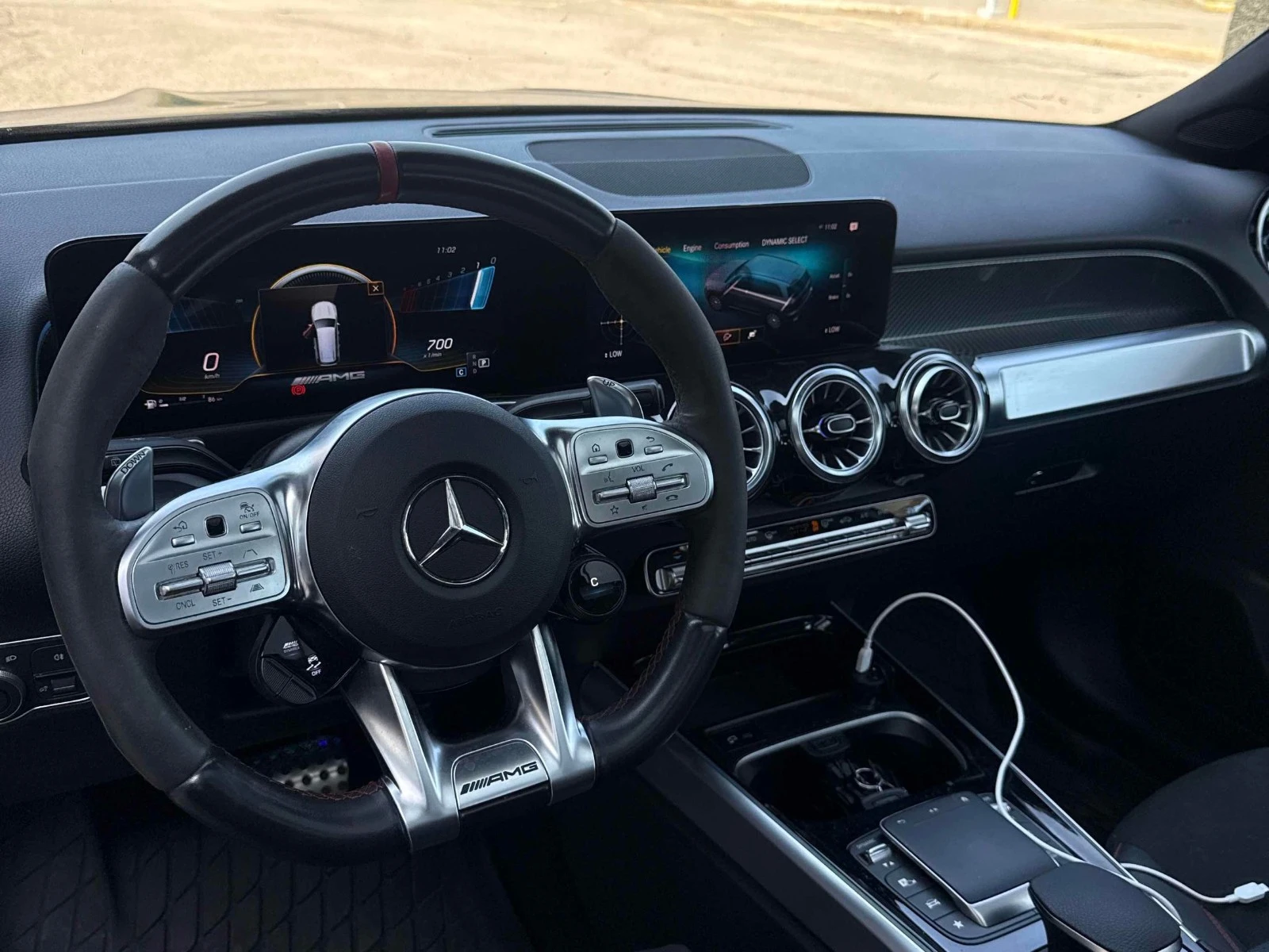 Mercedes-Benz GLB35AMG DISTRONIC* 360* HUD* СЛ.ЛЕНТИ, снимка 17 - Автомобили и джипове - 55572205