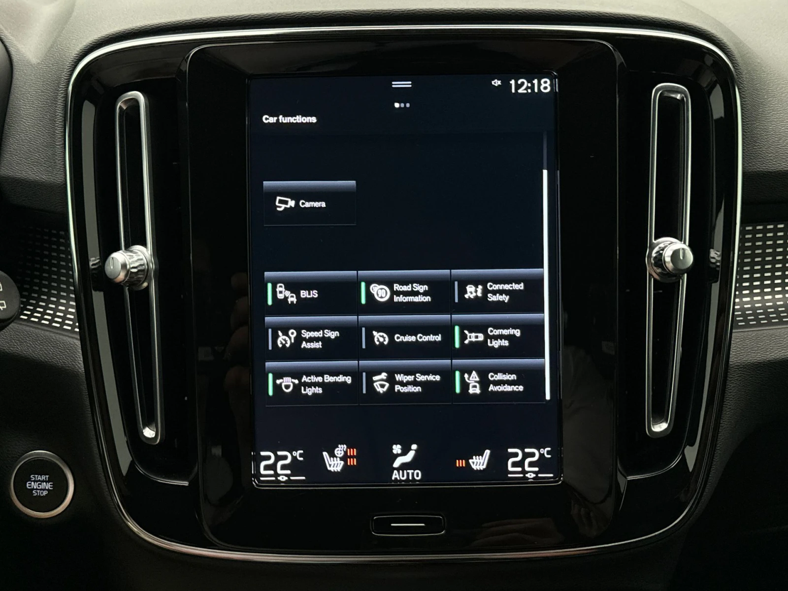 Volvo XC40 1.5 T4 R-Design Hybrid Auto Подгрев, снимка 12 - Автомобили и джипове - 55940440