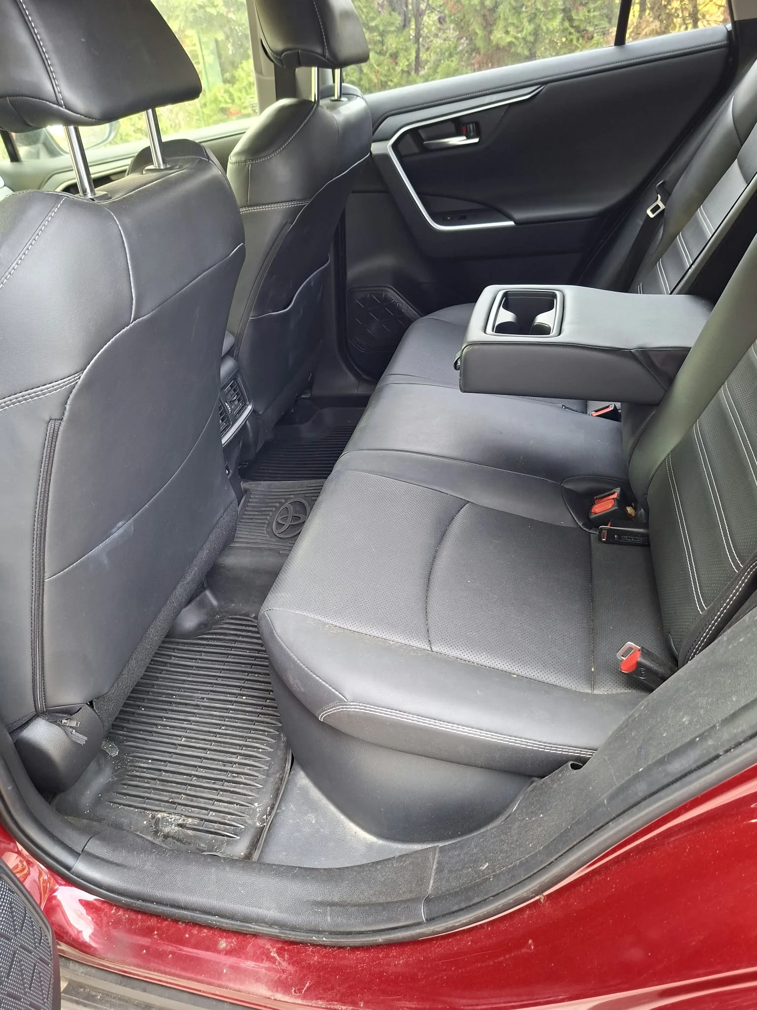Toyota Rav4 2.5 HYBRID, снимка 10 - Автомобили и джипове - 56396656