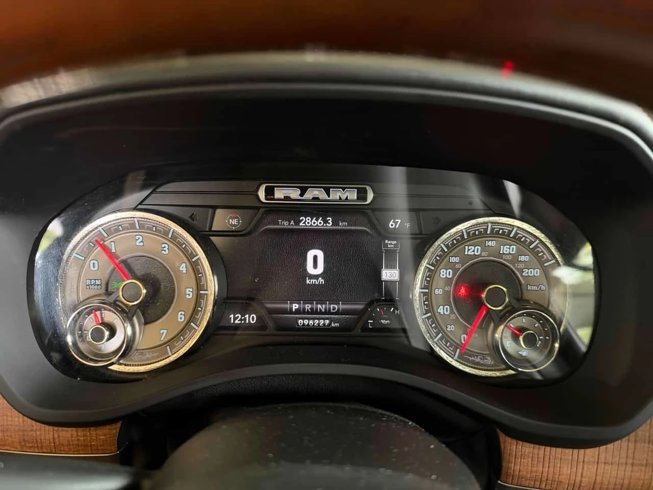 Dodge RAM 1500 Limited Longhorn | CARFAX | ��� ��������� | Mobile.bg � ����������� 8