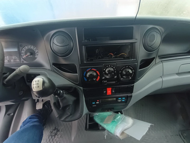 Iveco 35s12, снимка 13 - Бусове и автобуси - 52717328