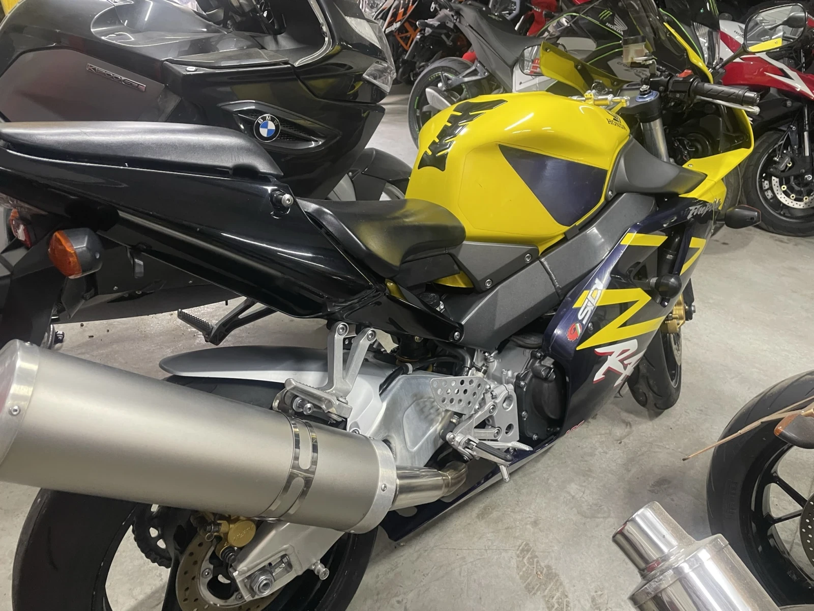 Honda Cbr 954 i - изображение 6