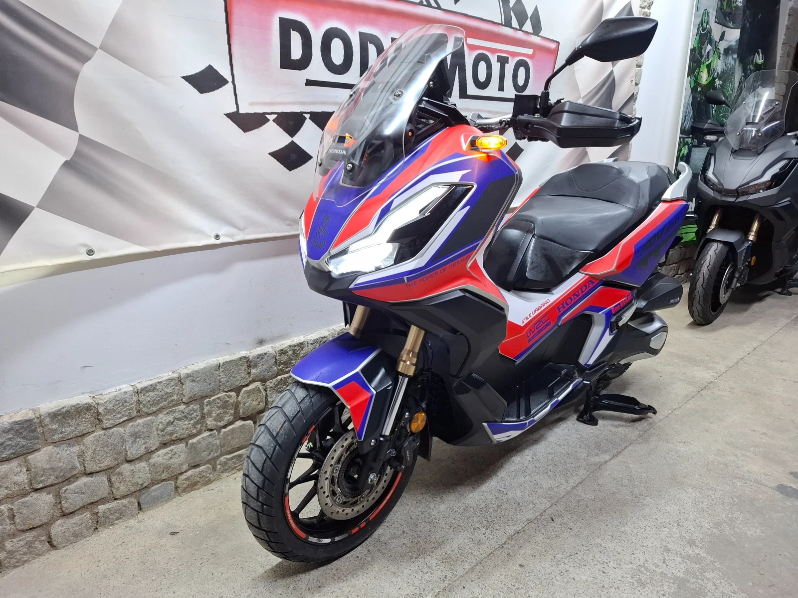 Honda X-ADV 350i / 2 броя* * *  - изображение 2