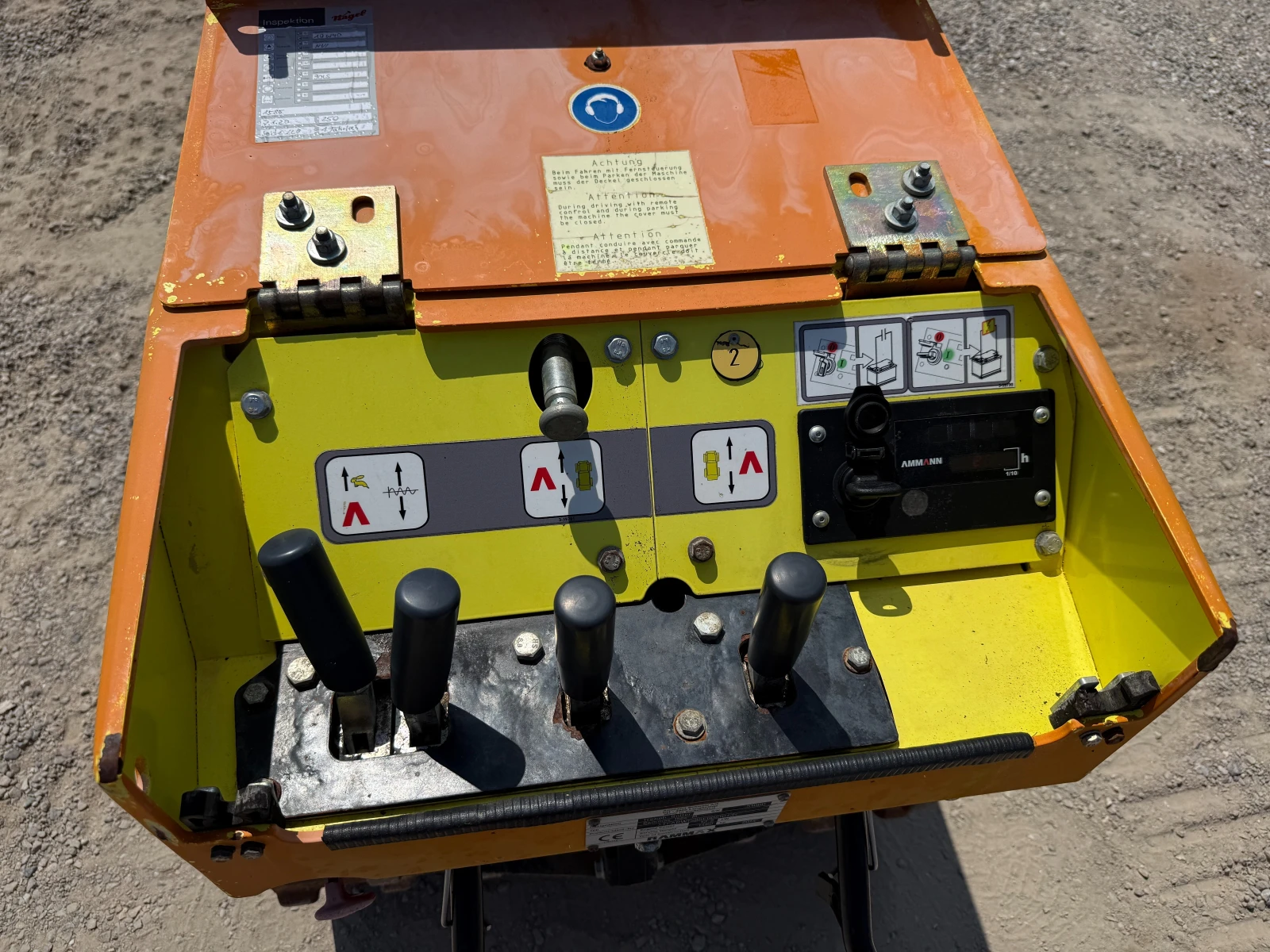 Валяк Ammann RAMMAX 1585-M, снимка 12 - Индустриална техника - 55061835