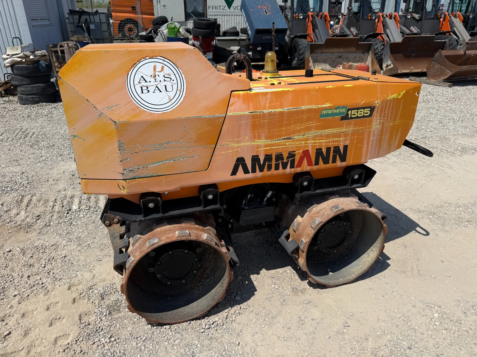 Валяк Ammann RAMMAX 1585-M, снимка 2 - Индустриална техника - 55061835