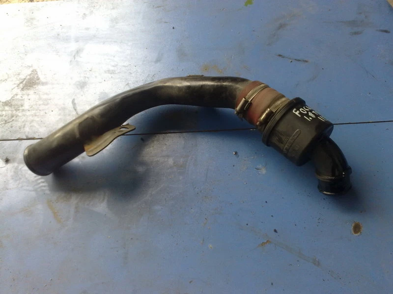 тръба турбо (1) за Форд Фокус 1.8TDCI 01г.