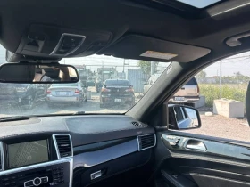 Mercedes-Benz ML 550 * 4MATIC * PANO * 360 * 2 КЛЮЧА * CARFAX, снимка 11