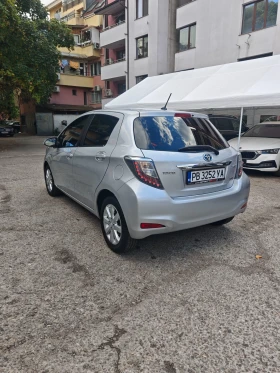 Toyota Yaris HYBRID, НАВИ, КАМЕРА, АВТОМАТ, ПОДГРЕВ, ФУЛ!  | Auto.bg — изображение 8