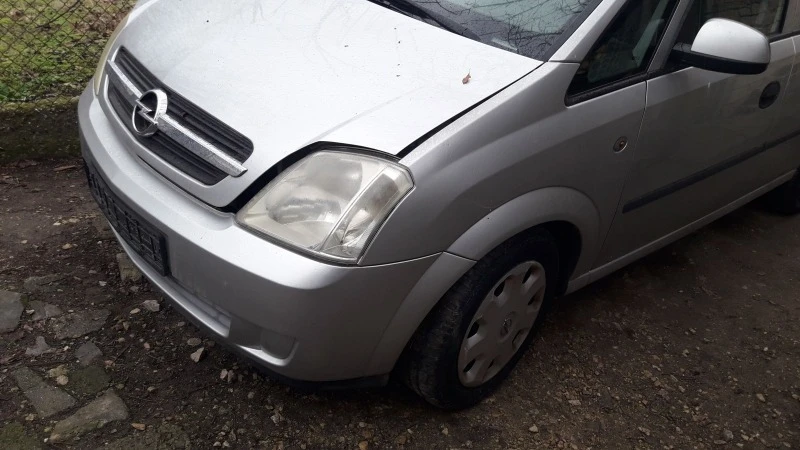 Opel Meriva 1.6 i, снимка 3 - Автомобили и джипове - 39341596